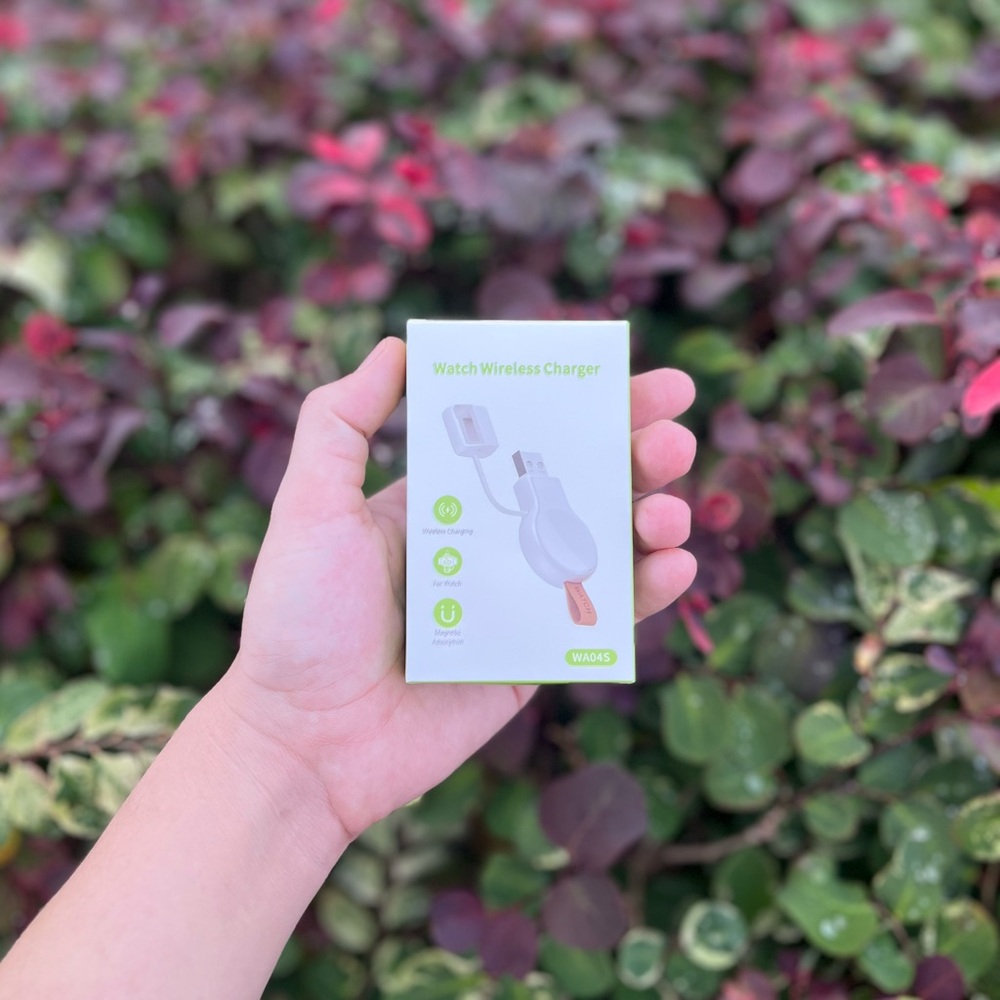 BNIB NEWDERY Watch Wireless Charger • White